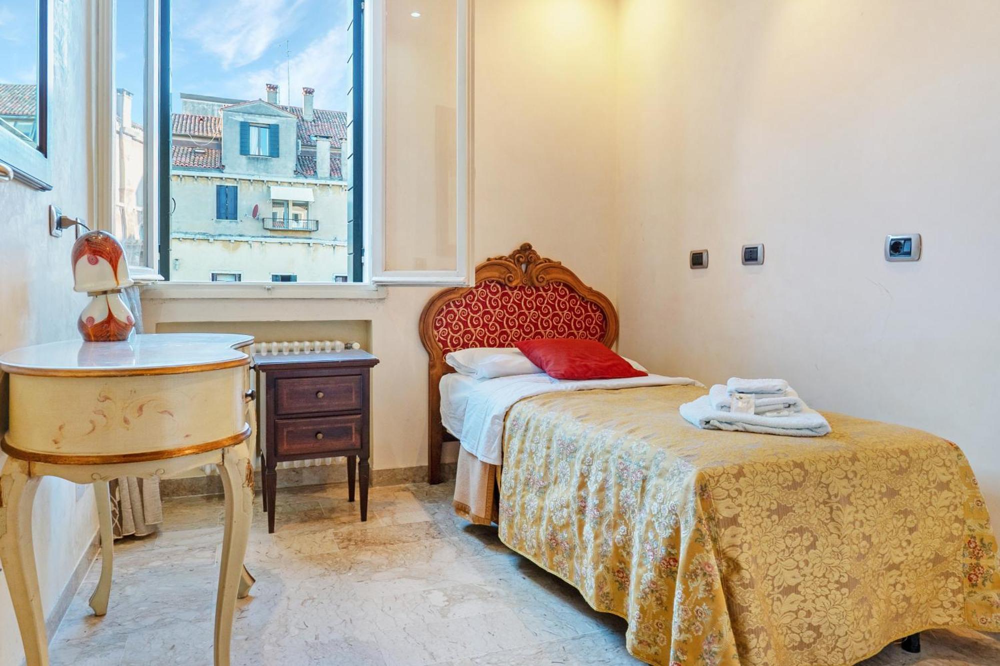 Inn Venice *